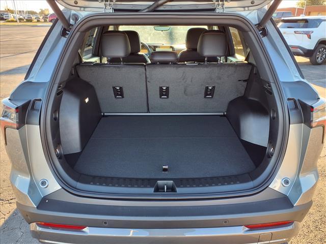 new 2026 Chevrolet Equinox car, priced at $37,330