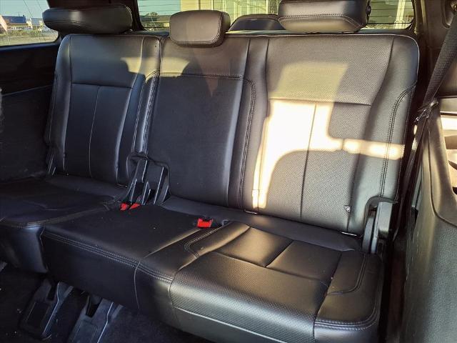 used 2018 Ford Expedition car, priced at $17,995
