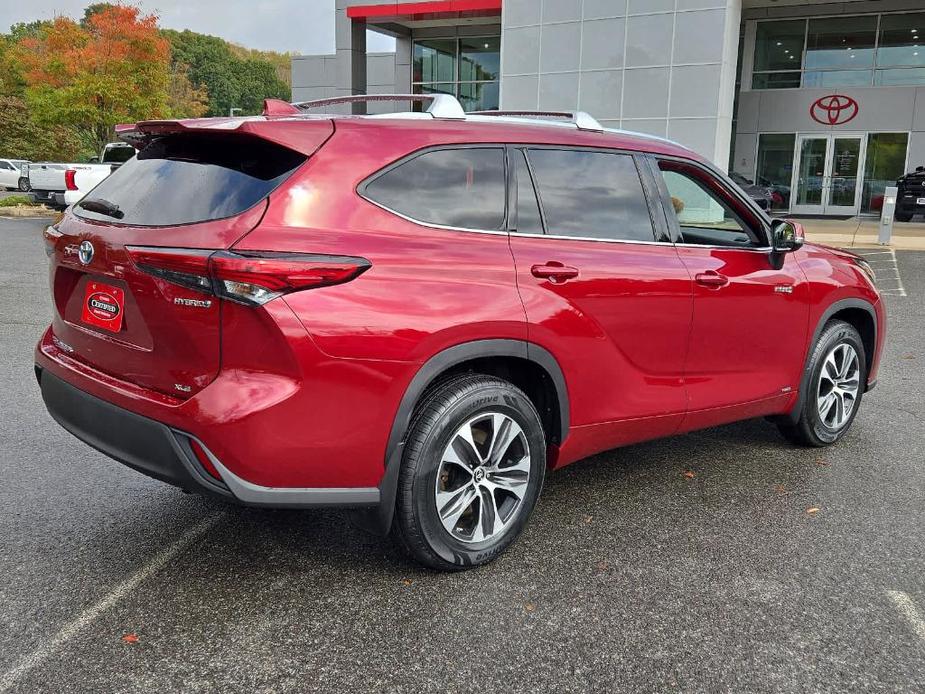 used 2021 Toyota Highlander Hybrid car, priced at $36,865