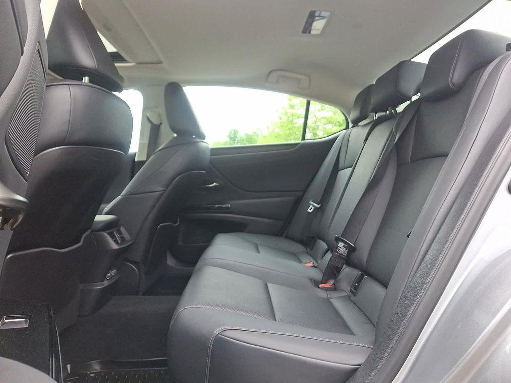 used 2023 Lexus ES 250 car, priced at $32,556