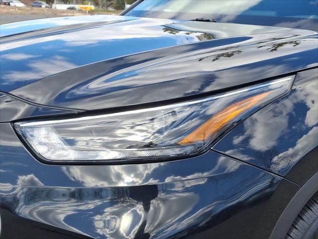 used 2023 Toyota Highlander car, priced at $41,845