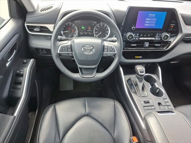 used 2023 Toyota Highlander car, priced at $41,845