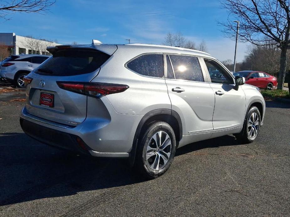 used 2024 Toyota Highlander car, priced at $43,785