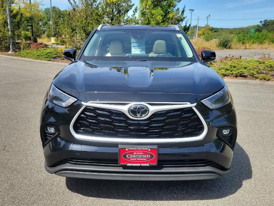 used 2022 Toyota Highlander car, priced at $34,985