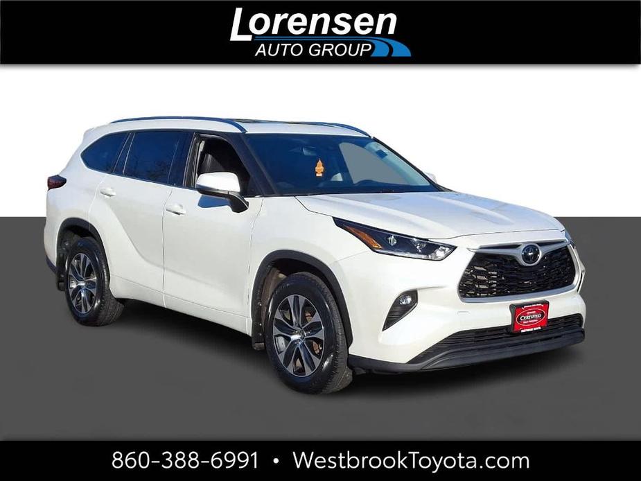 used 2021 Toyota Highlander car, priced at $34,519