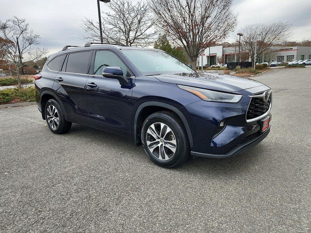 used 2022 Toyota Highlander car, priced at $38,770
