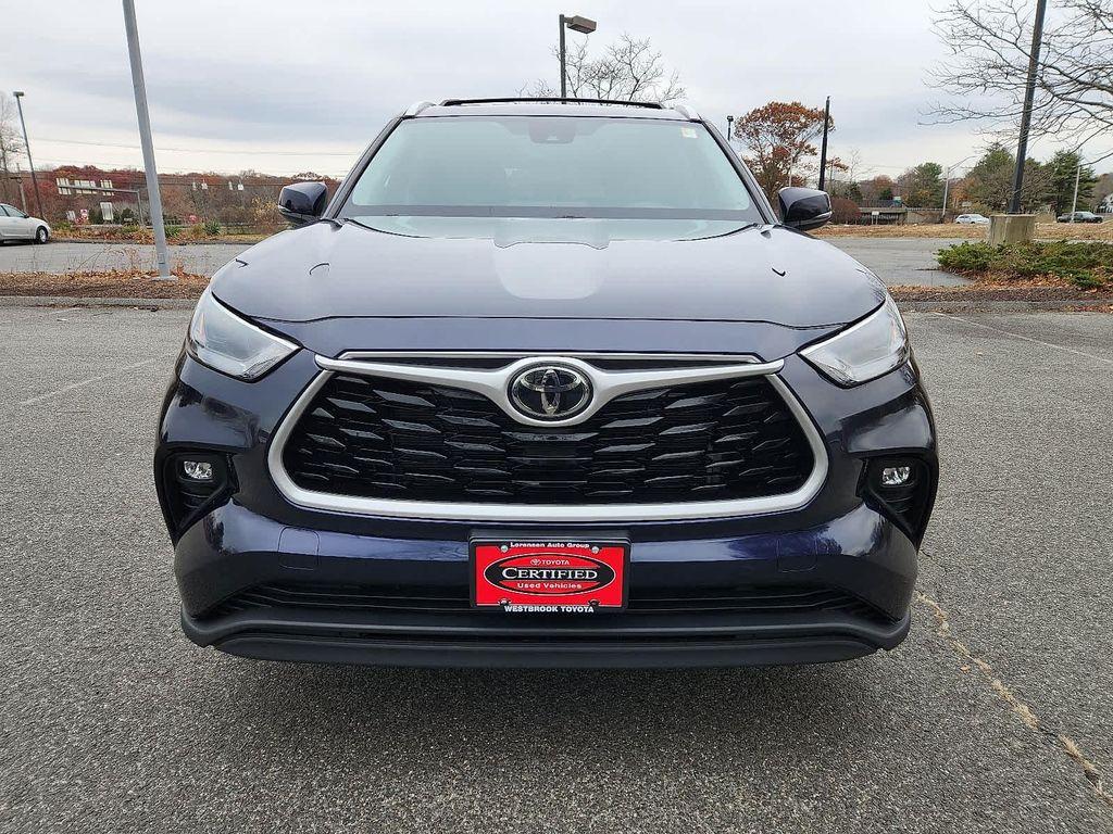 used 2022 Toyota Highlander car, priced at $38,770
