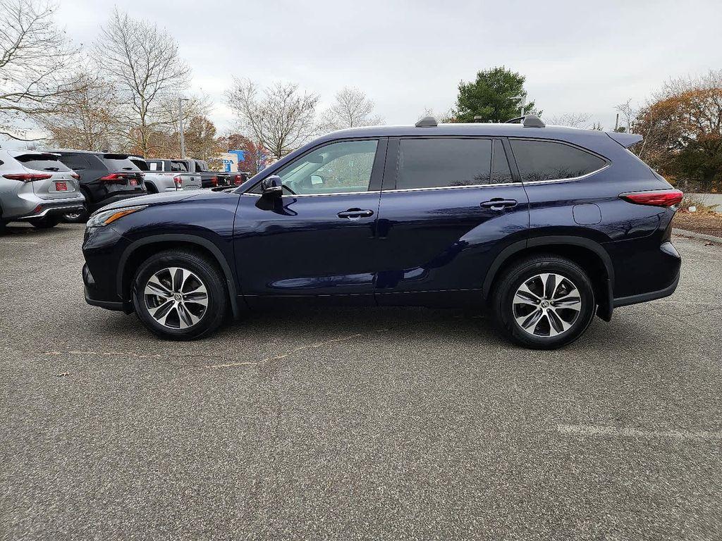 used 2022 Toyota Highlander car, priced at $38,770