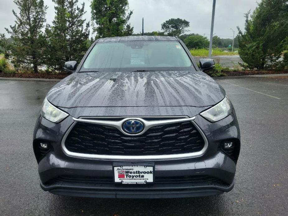 used 2021 Toyota Highlander Hybrid car, priced at $33,127