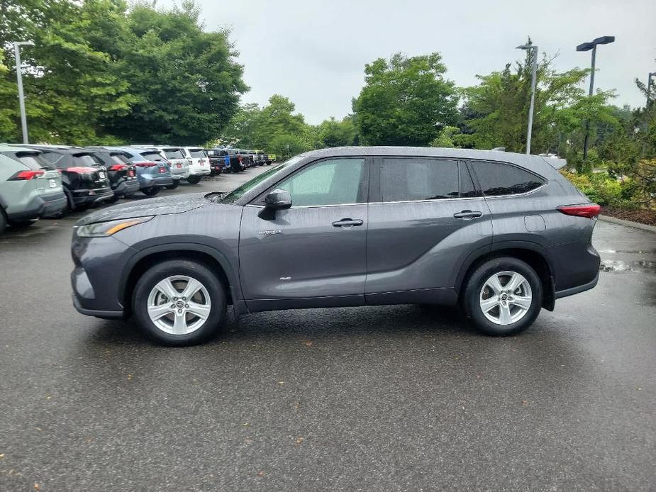 used 2021 Toyota Highlander Hybrid car, priced at $33,127