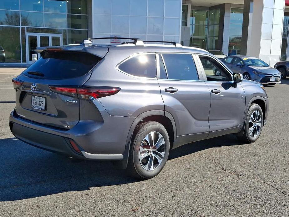 used 2024 Toyota Highlander Hybrid car, priced at $48,995