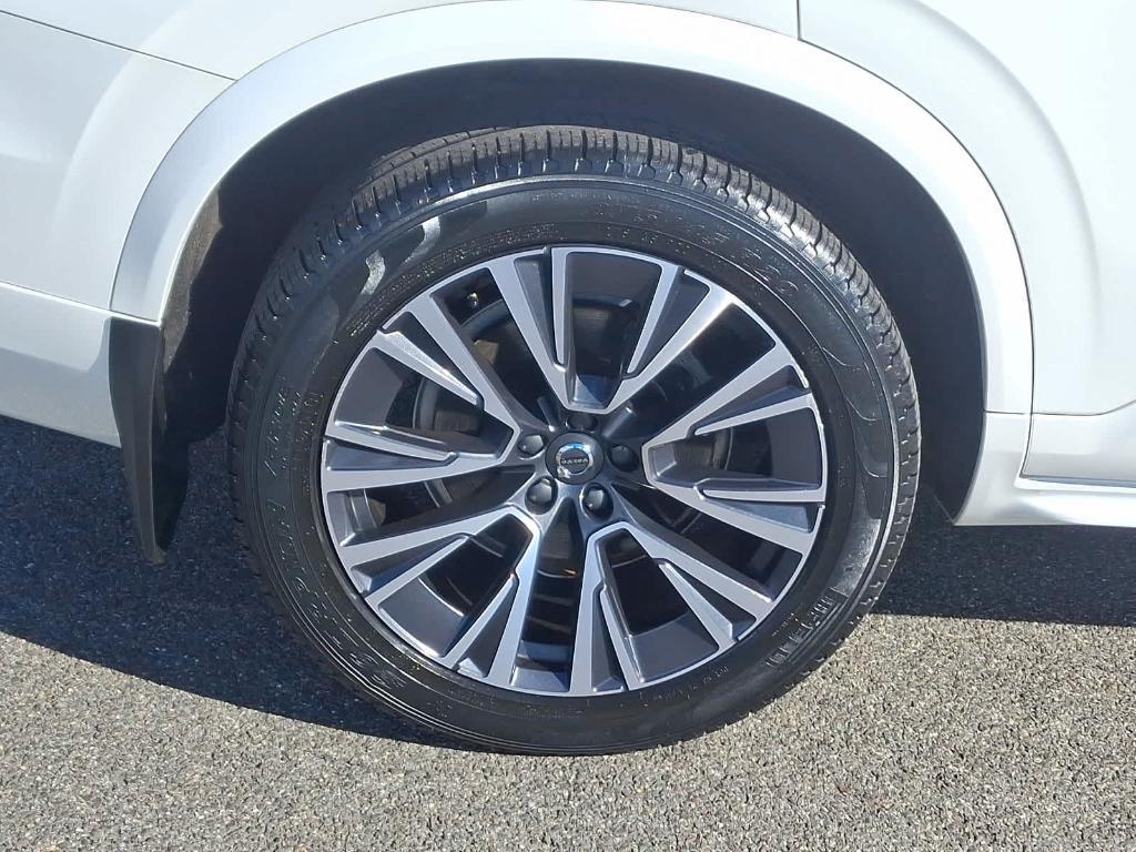 used 2022 Volvo XC90 car, priced at $37,995