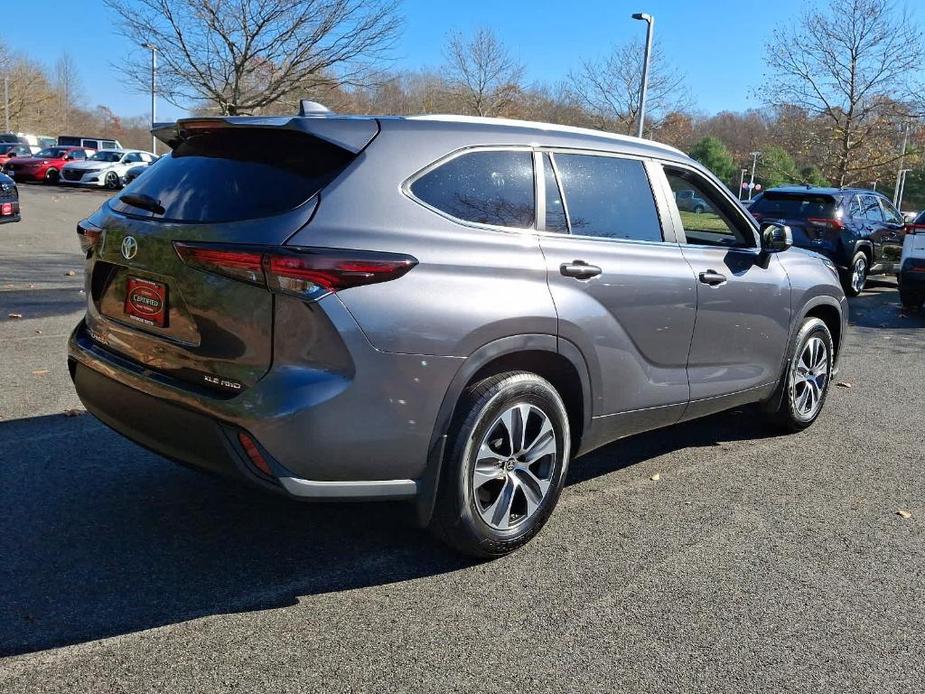 used 2024 Toyota Highlander car, priced at $44,369