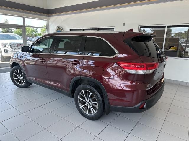 used 2019 Toyota Highlander car, priced at $21,497