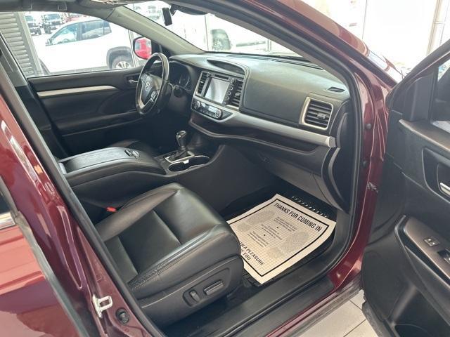 used 2019 Toyota Highlander car, priced at $21,497