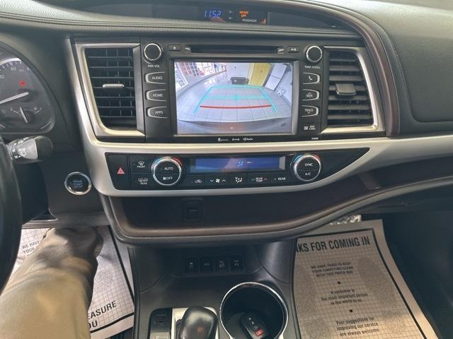 used 2019 Toyota Highlander car, priced at $21,497