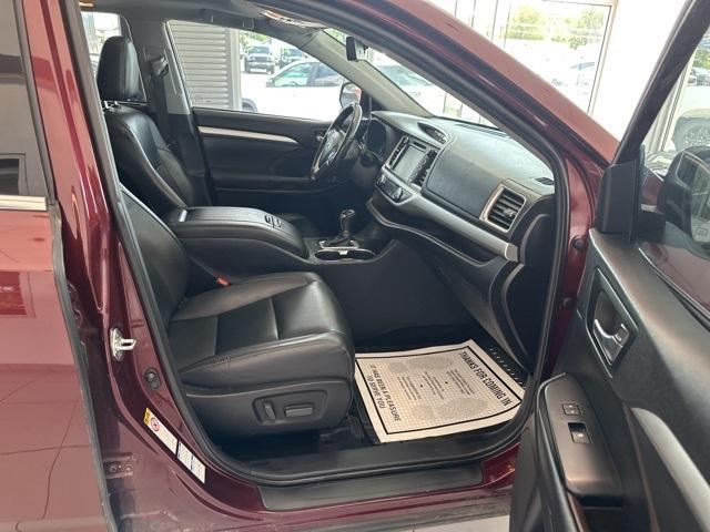 used 2019 Toyota Highlander car, priced at $21,497
