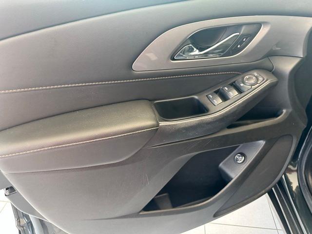 used 2020 Chevrolet Traverse car, priced at $23,343