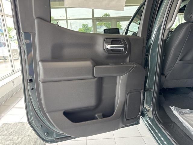 new 2025 Chevrolet Silverado 1500 car, priced at $50,651