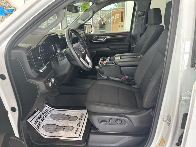 used 2024 GMC Sierra 1500 car, priced at $42,995