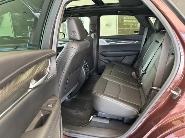 used 2022 Cadillac XT5 car, priced at $37,332