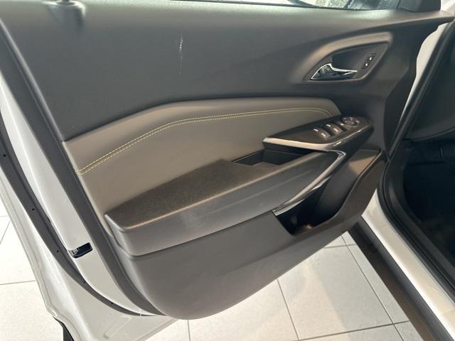 new 2025 Chevrolet Trax car, priced at $25,063