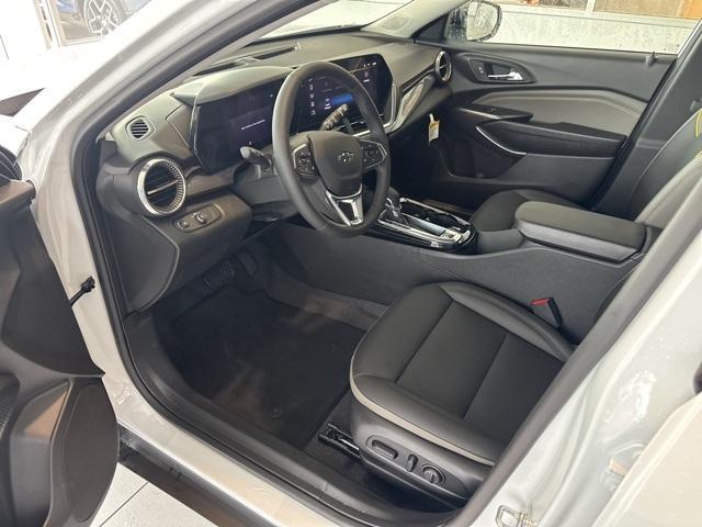 new 2025 Chevrolet Trax car, priced at $25,063