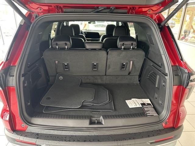 new 2025 Chevrolet Traverse car, priced at $41,747