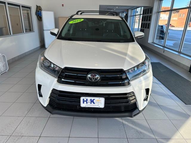 used 2019 Toyota Highlander car, priced at $24,999