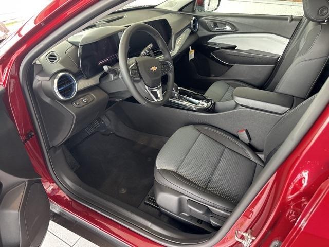 new 2025 Chevrolet Trax car, priced at $23,917