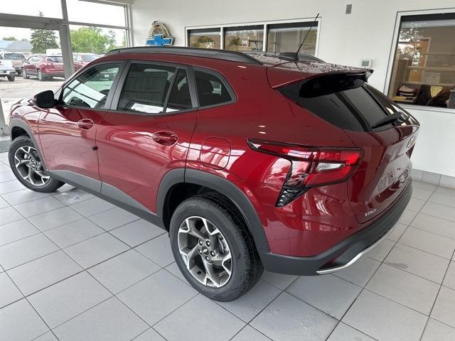new 2025 Chevrolet Trax car, priced at $23,917