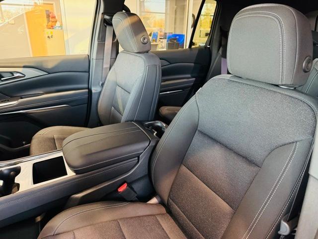 new 2026 Chevrolet Traverse car, priced at $41,260