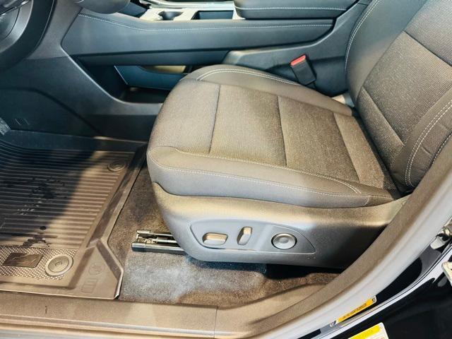 new 2026 Chevrolet Traverse car, priced at $41,260