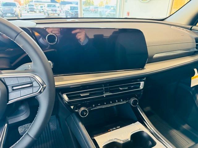 new 2026 Chevrolet Traverse car, priced at $41,260