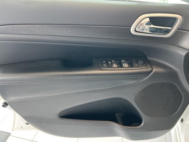 used 2015 Jeep Grand Cherokee car, priced at $8,244