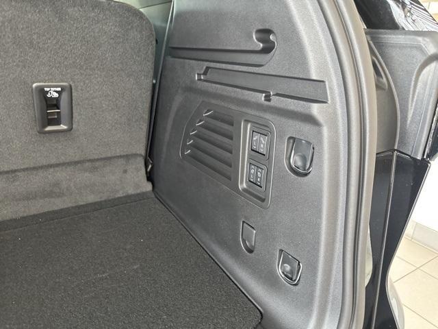 new 2025 Chevrolet Traverse car, priced at $52,150