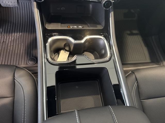 new 2026 Chevrolet Traverse car, priced at $41,876