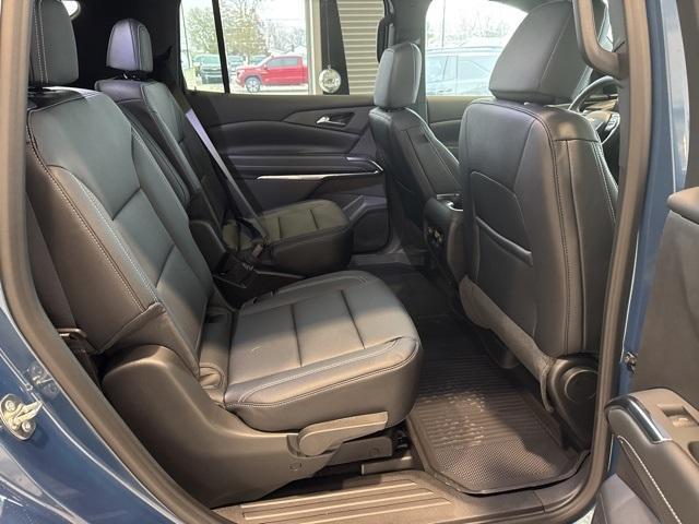 new 2026 Chevrolet Traverse car, priced at $41,876