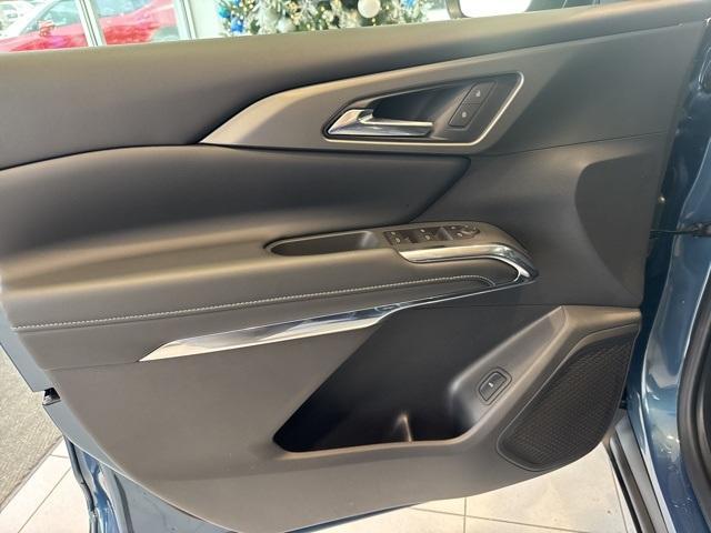 new 2026 Chevrolet Traverse car, priced at $41,876