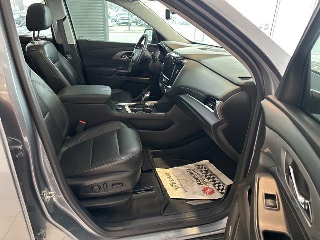used 2021 Chevrolet Traverse car, priced at $23,999
