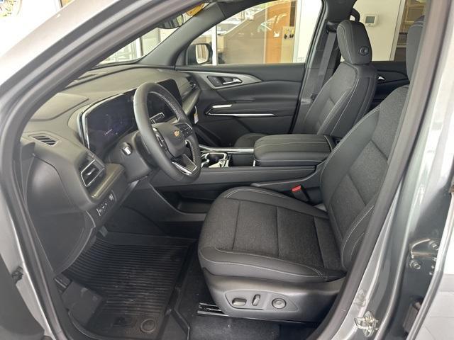 new 2025 Chevrolet Traverse car, priced at $41,669