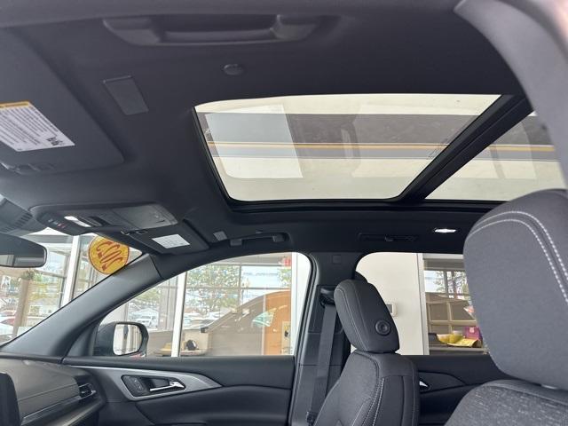 new 2025 Chevrolet Traverse car, priced at $41,669