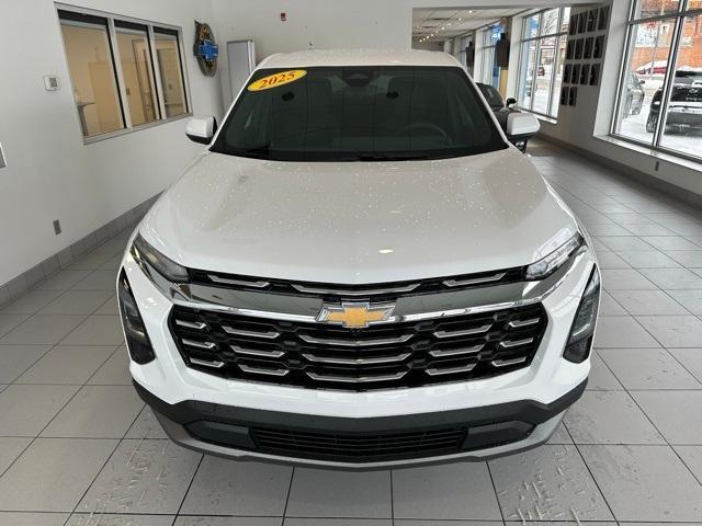 new 2025 Chevrolet Equinox car, priced at $29,766