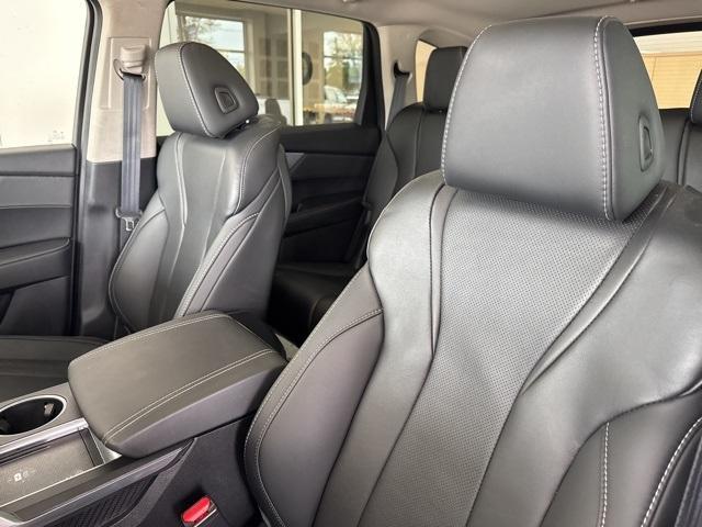 used 2024 Acura MDX car, priced at $46,444