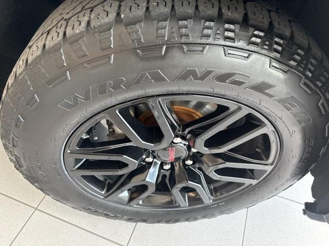 used 2020 GMC Sierra 1500 car, priced at $30,180