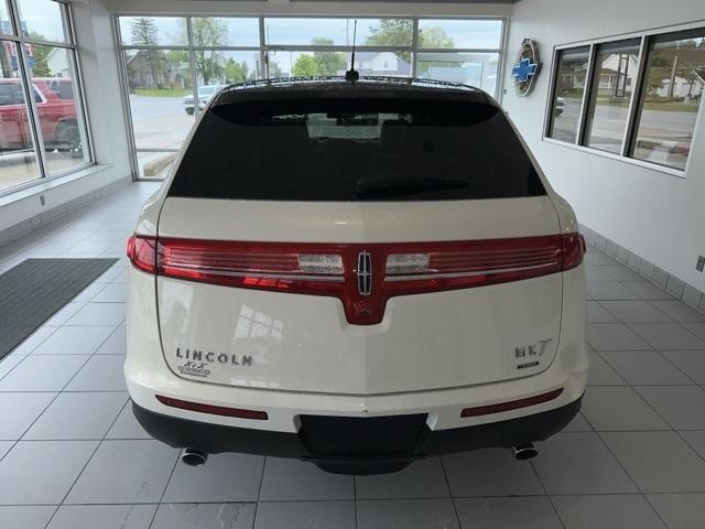 used 2013 Lincoln MKT car, priced at $9,999