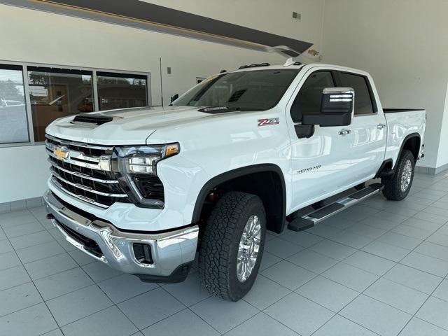 new 2025 Chevrolet Silverado 3500 car, priced at $74,701