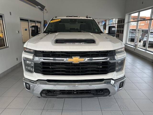 new 2025 Chevrolet Silverado 2500 car, priced at $58,368