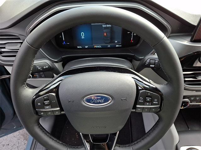 new 2025 Ford Escape car, priced at $33,900