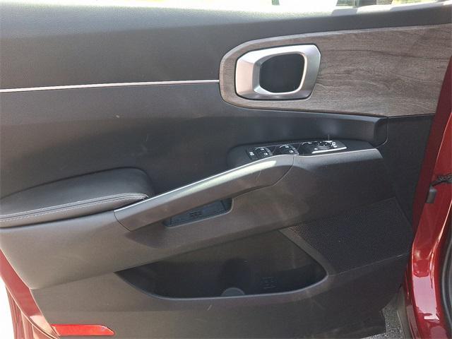 used 2022 Kia Sorento car, priced at $30,900